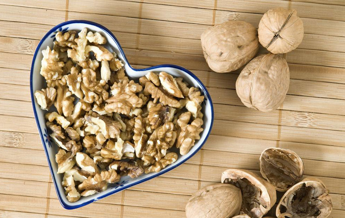 Effective Natural Strategies to Lower Cholesterol Levels