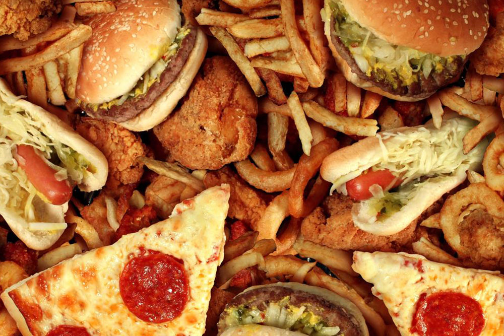 Top 8 Foods That Can Induce Migraine Attacks