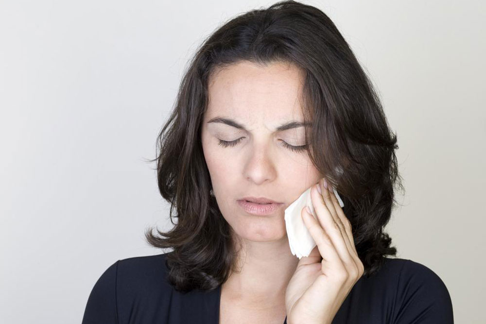 Recognizing the Key Symptoms of Dry Socket for Prompt Care