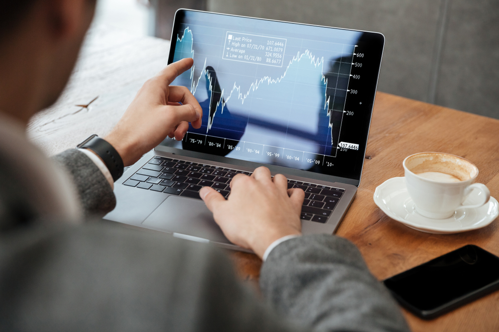 Advantages of Customer Relationship Management (CRM) Tools