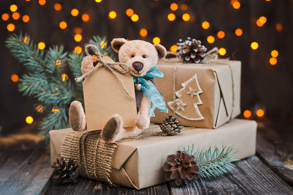 Essential Tips for Selecting the Perfect Christmas Decor Theme