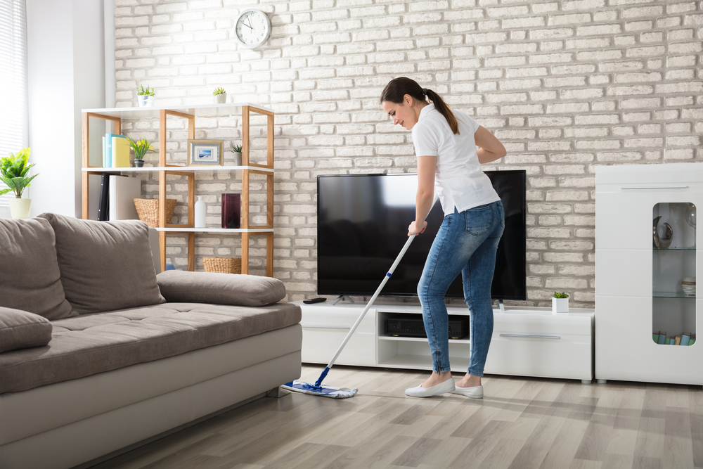 Effective Hardwood Floor Maintenance and Cleaning Tips