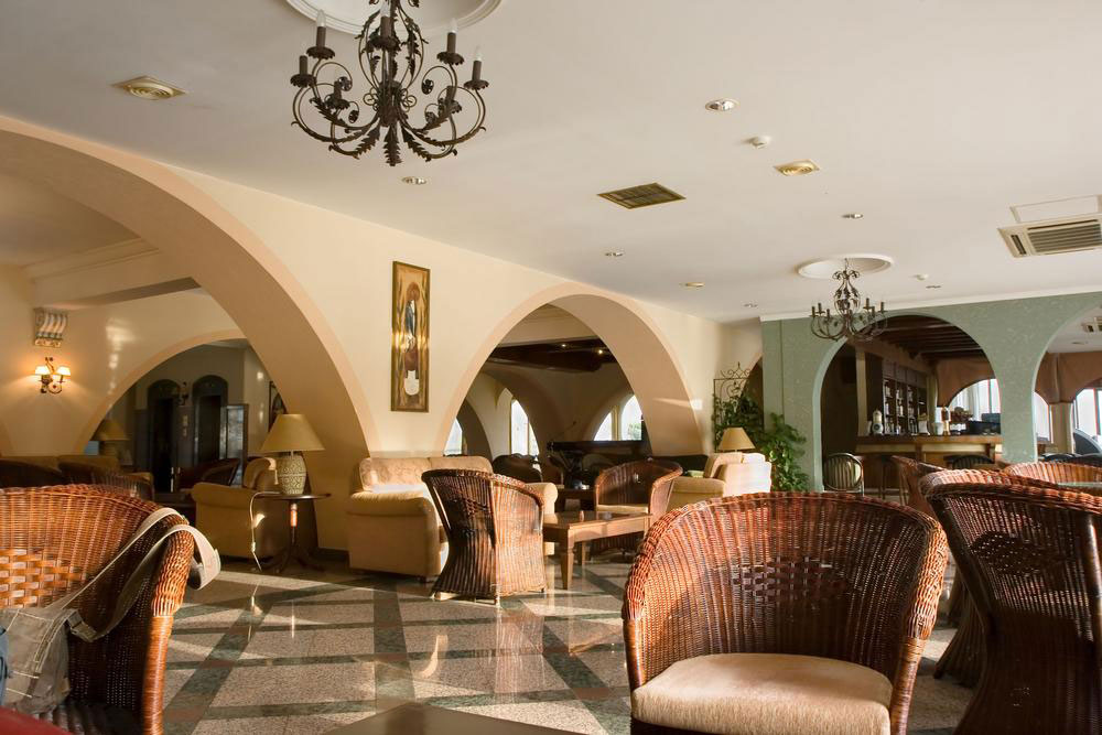 Comprehensive Guide to Renting Furniture from Aaron's: Benefits and Solutions