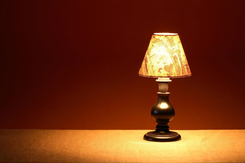 Advantages of Choosing LED Desk Lighting