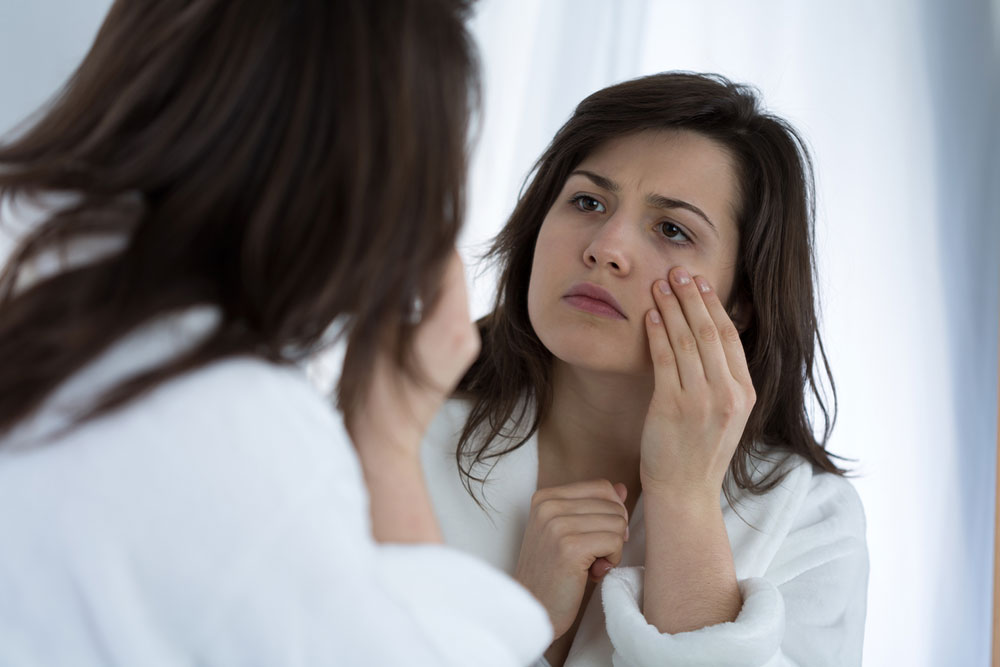 Recognizing Common Indicators of Eye Conditions