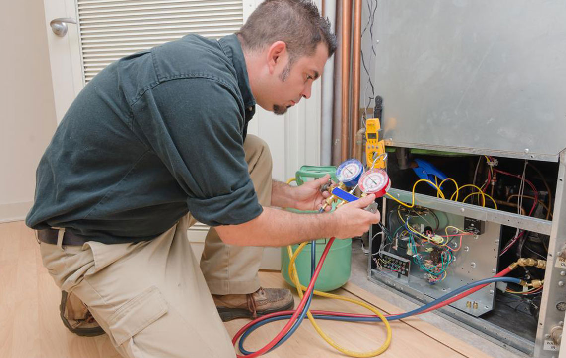 Guide to Selecting the Right HVAC Technician for Your Home