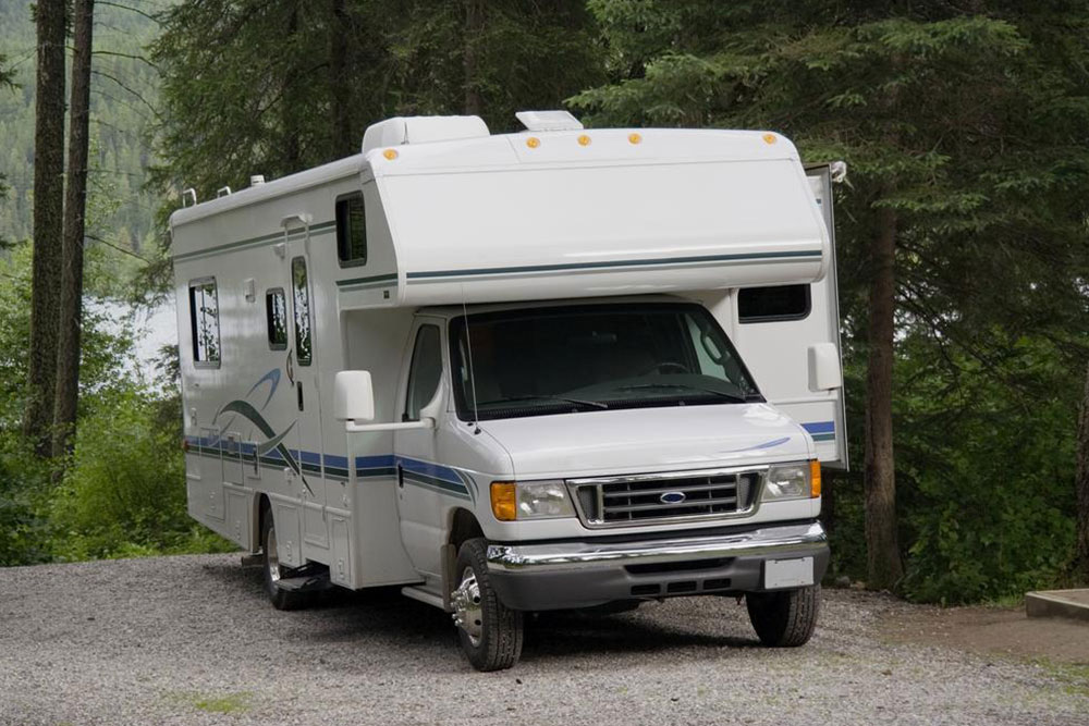 Comprehensive Guide to Buying a Used Compact Motorhome for Adventure Enthusiasts