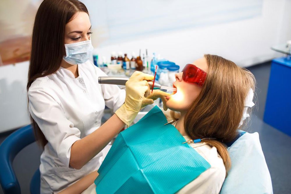 Comprehensive Guide to Gum Disease Treatments: Surgical and Non-Surgical Options