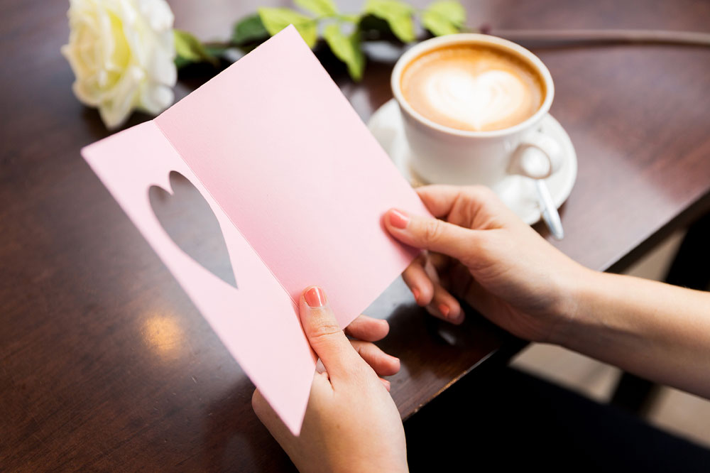 Top 8 Tips for Picking the Perfect Greeting Card