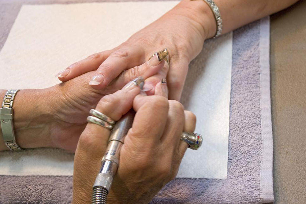 Top 3 Leading Nail Technician Training Centers