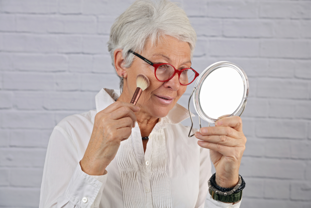 Guide to Choosing the Perfect Foundation for Mature Skin