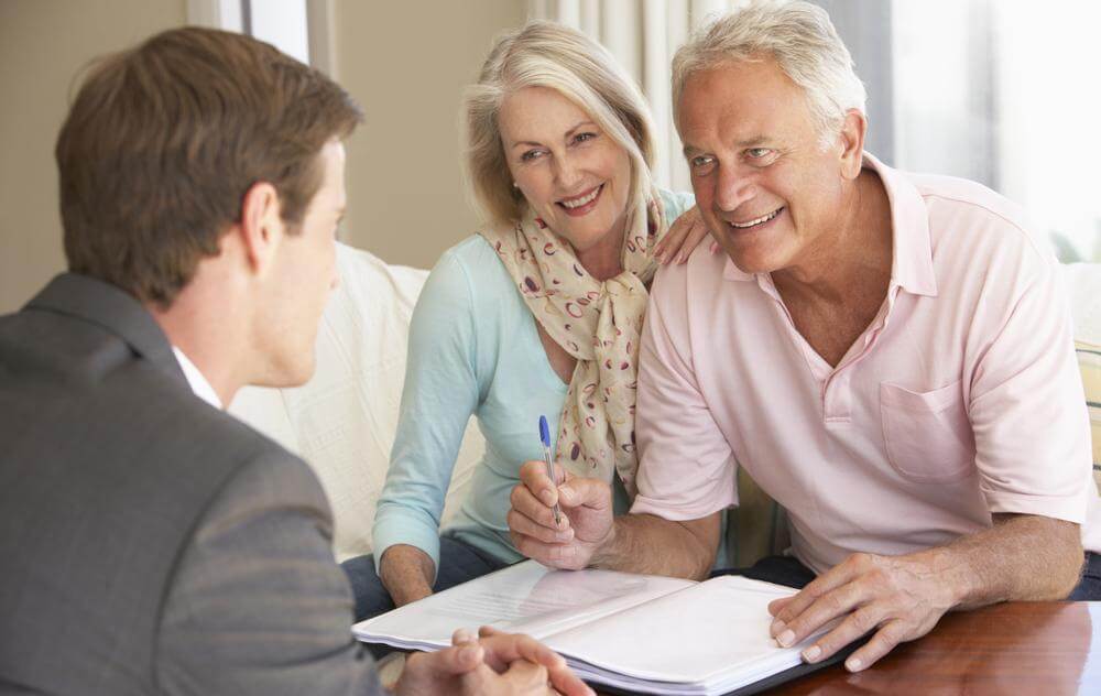 Comprehensive Guide to Transitioning into a Senior Living Community for a Comfortable Retirement