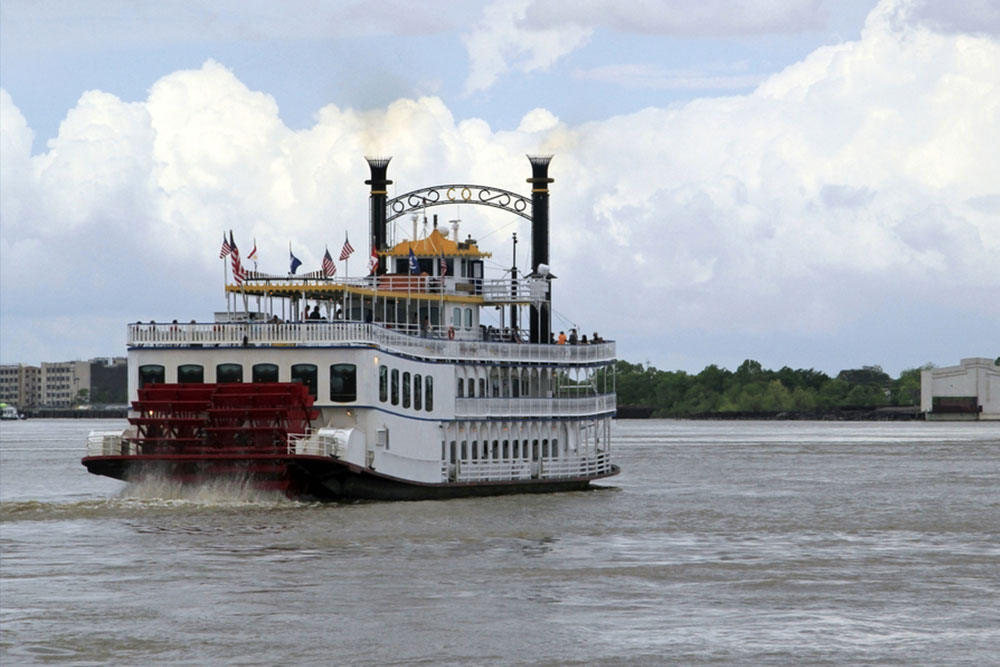 Discover the Ultimate Guide to Sailing the Mississippi River