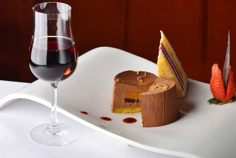 Create an Elegant Home Dining Experience