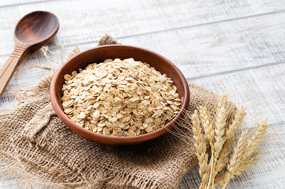 Effective Dietary and Medical Approaches to Managing Cholesterol Levels