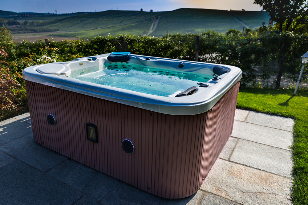 Key Factors Affecting Hot Tub Pricing and Selection Guide