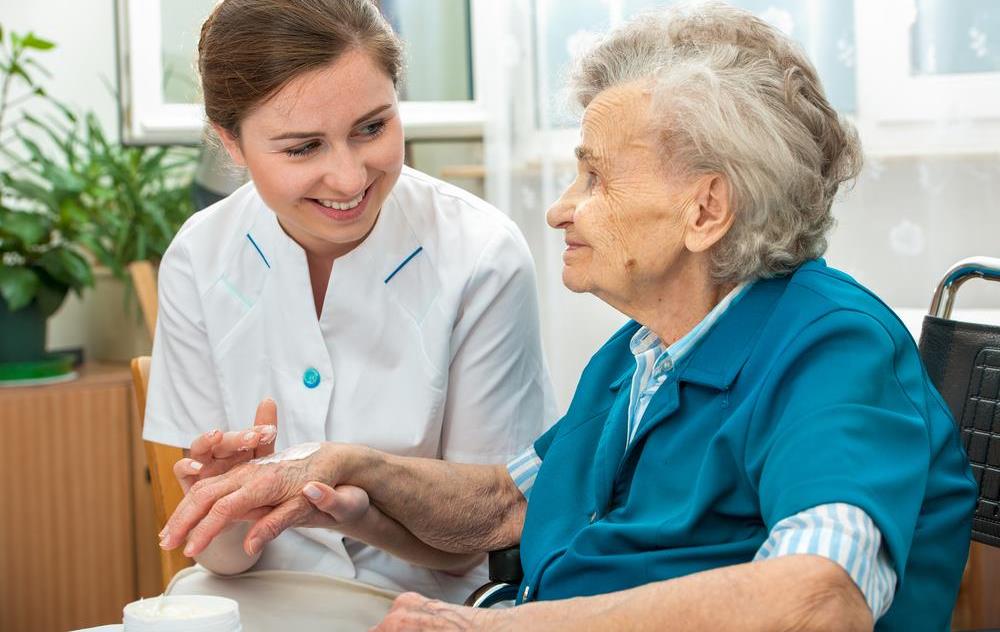 A Typical Day at a Senior Care Facility