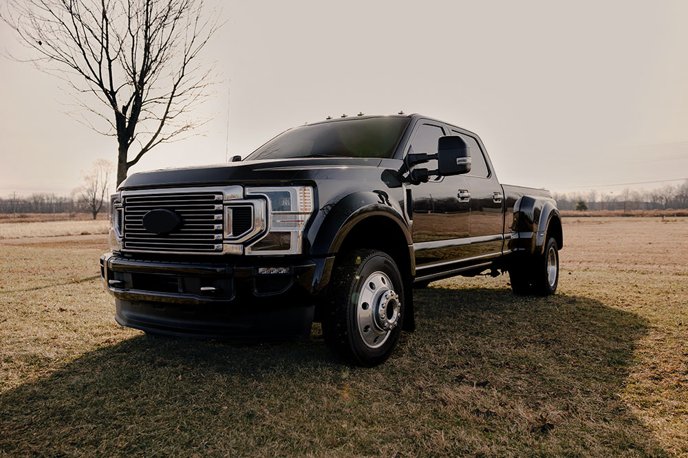 Comprehensive Guide to the Ford F-350 Heavy-Duty Pickup Truck: Features, Performance, and Benefits