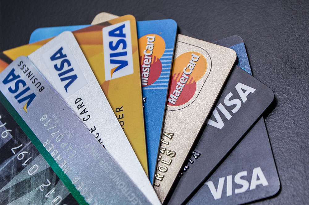 Top Credit Card Options for Individuals with Poor Credit Scores