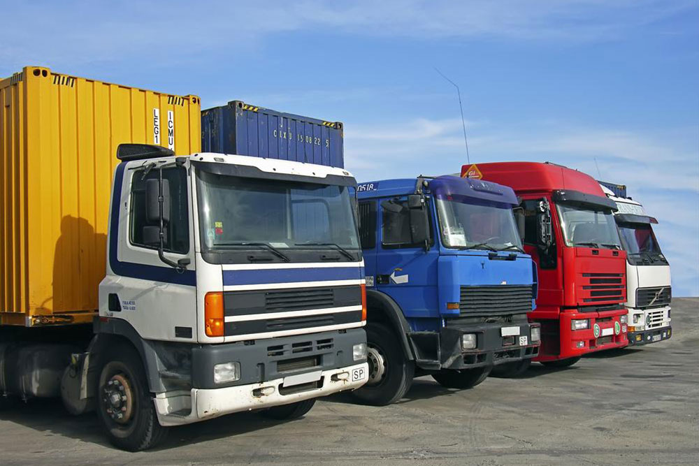 Best Pre-Owned Semi Trucks for Your Fleet Expansion