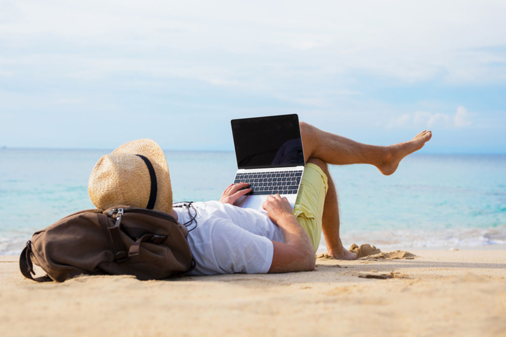 Elegant and Compact – Apple MacBook Air Overview