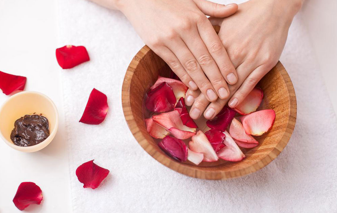 Natural Remedies for Strong and Healthy Nails
