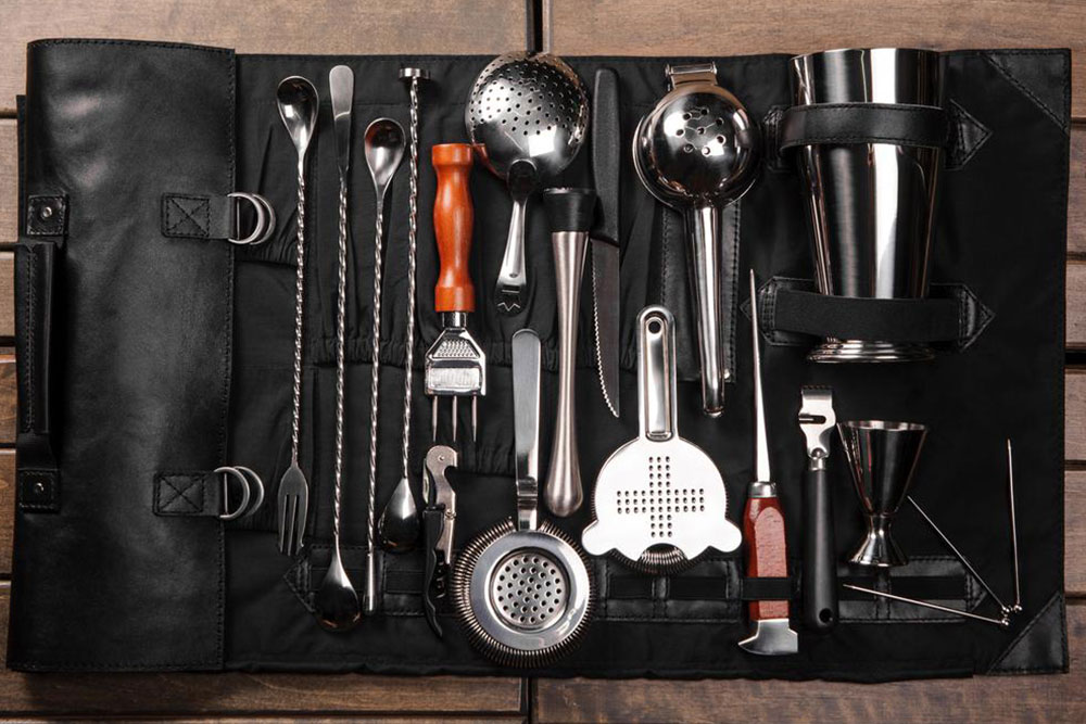 Essential Outdoor Kitchen Tools for a Perfect Setup