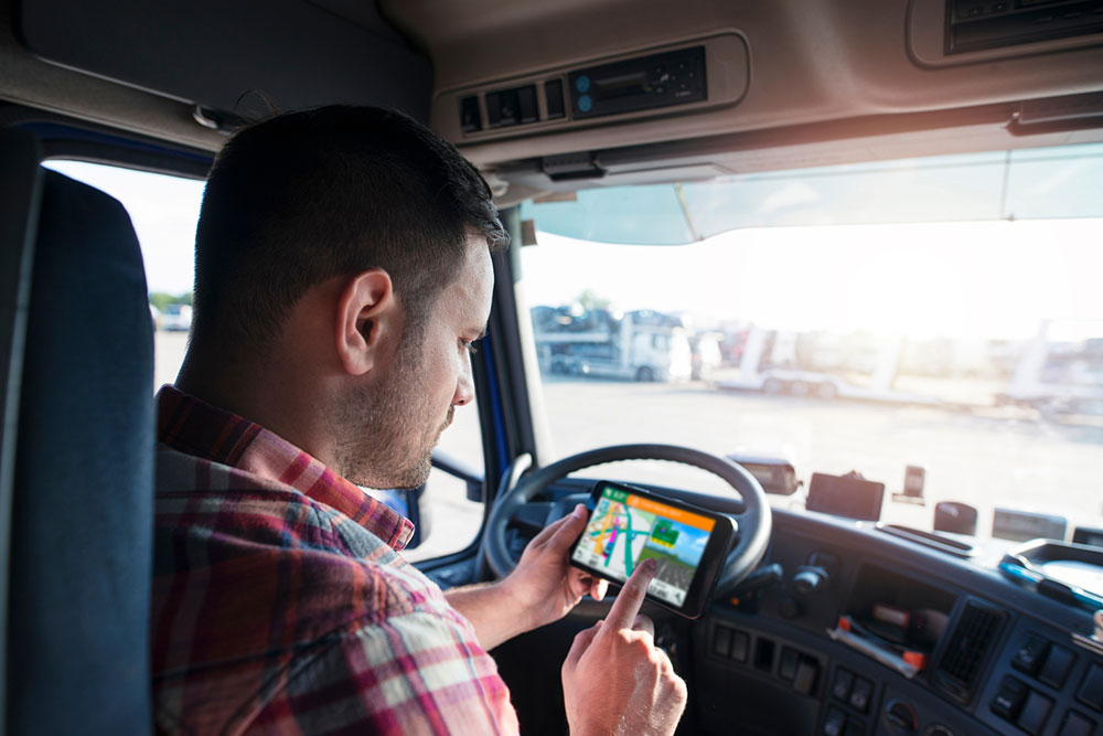 Optimizing Fleet Management with Advanced Truck Tracking Solutions