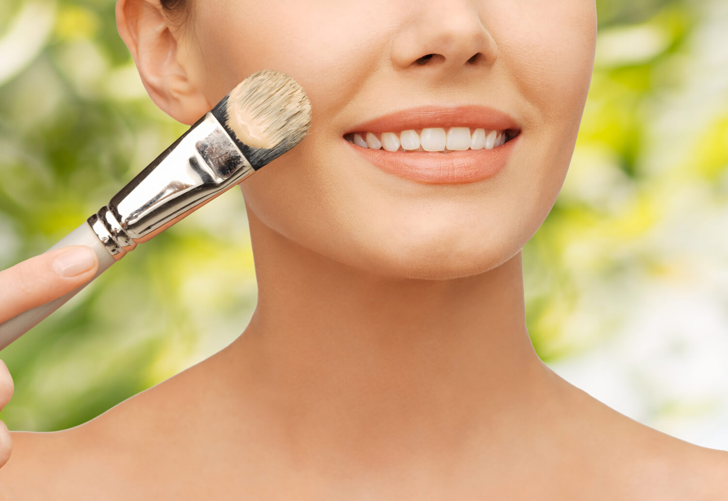 Top 5 Foundations Ideal for Aging Skin