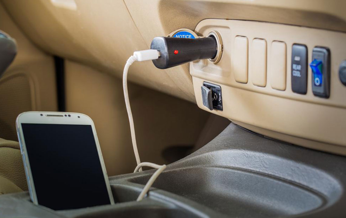 Top 4 Essential Accessories for Your Smartphone