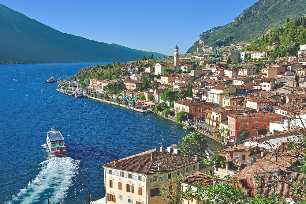 Top 7 Websites to Book Your Europe Vacation Deals