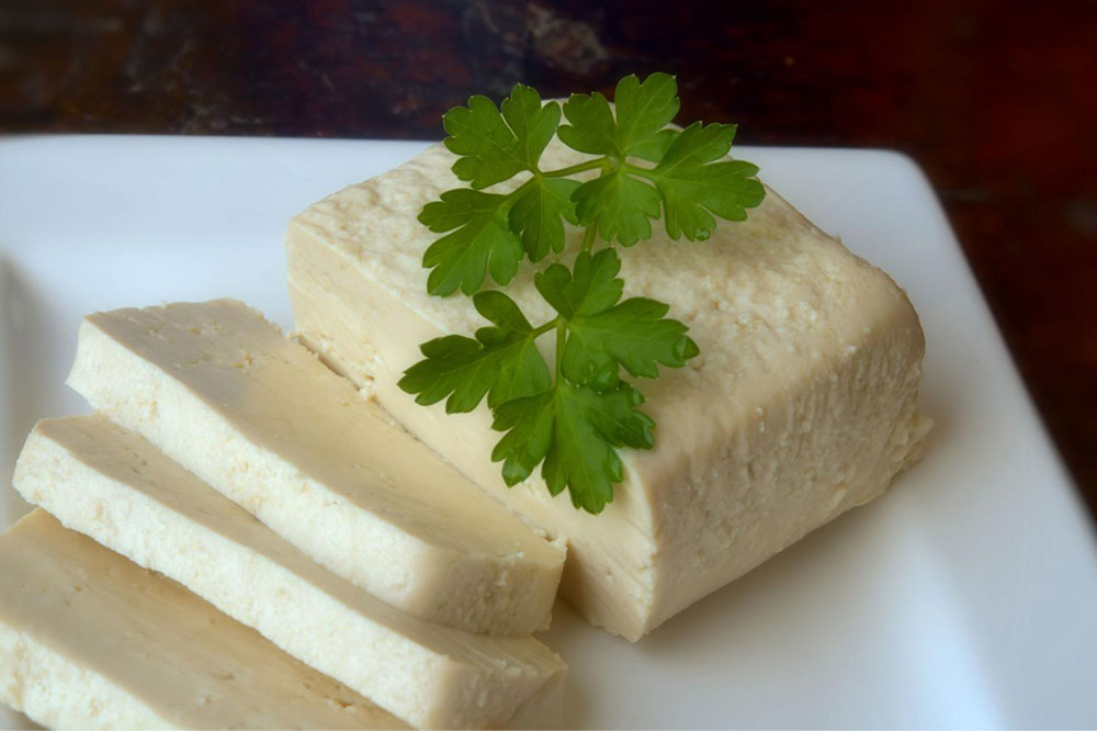 Comprehensive Guide to Iron-Rich Diets and Managing Iron Intake Safely