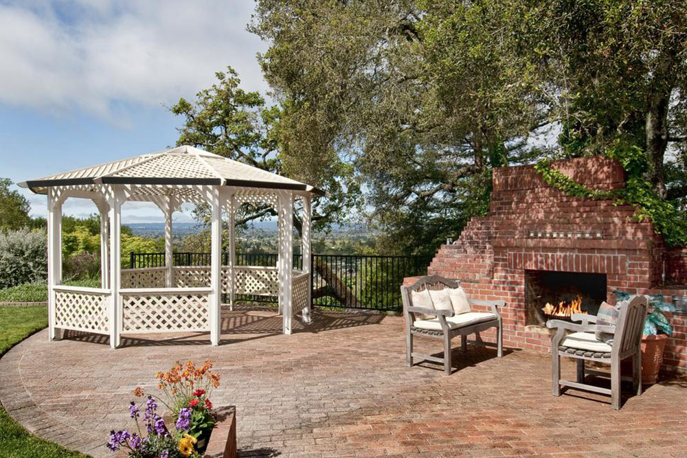 Essential Tips for Choosing the Perfect Backyard Fireplace