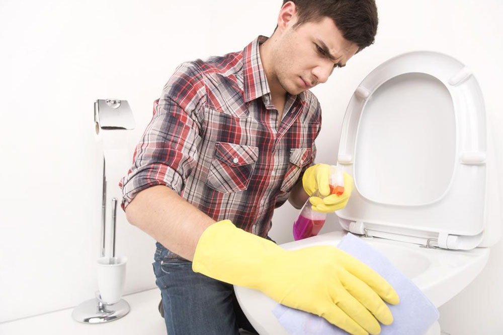 Effective Bathroom Cleaning Tools and Strategies