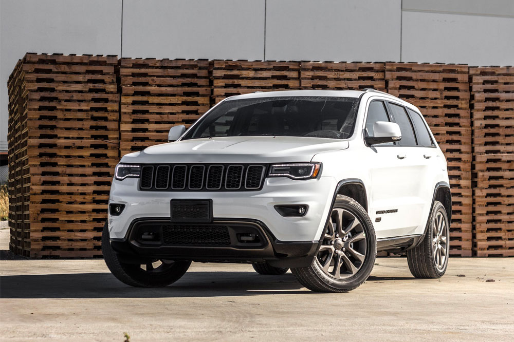 Discover the 2020 Jeep® Grand Cherokee: Elegance and Power Combined