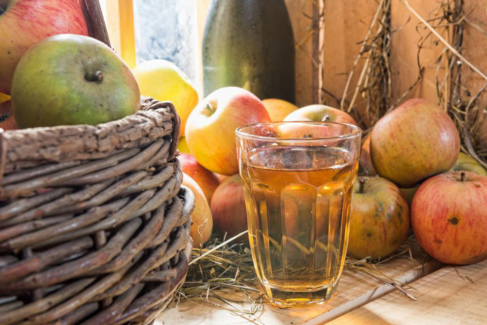 Unlocking the Benefits of Apple Cider Vinegar for Detox and Wellness