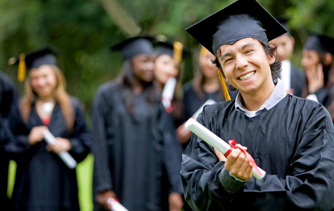 Top Four Career Paths for Business Management Degree Holders