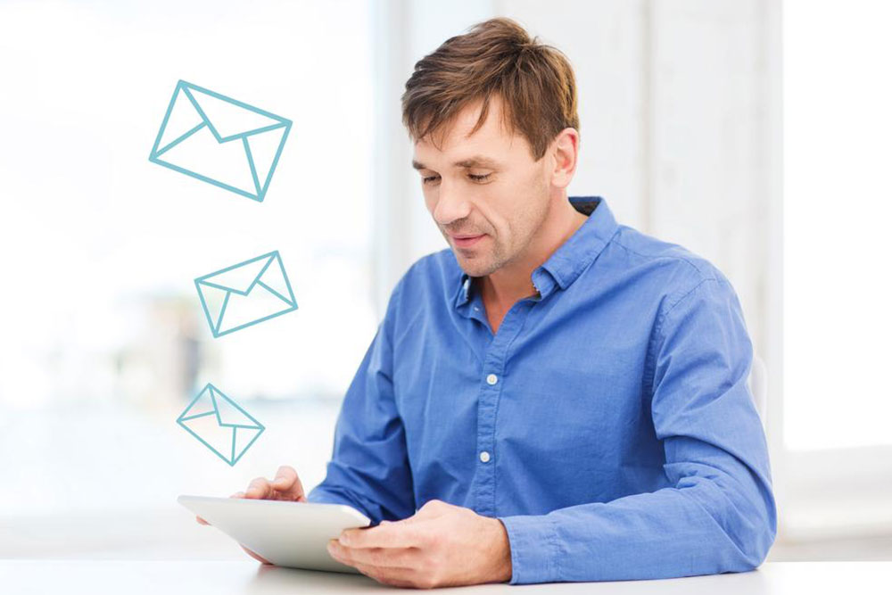 Pros and Cons of Email Communication