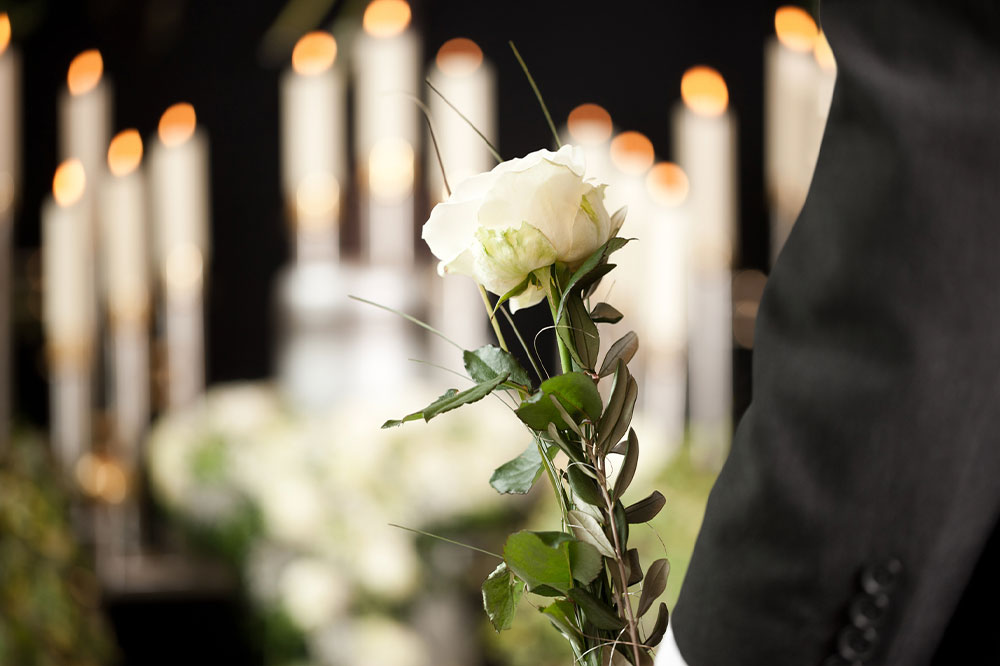Essential Tips for Planning a Memorial Service