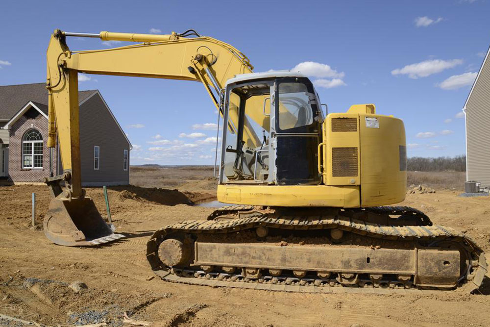 Revitalizing Commercial Fleets Through Heavy Equipment Auctions