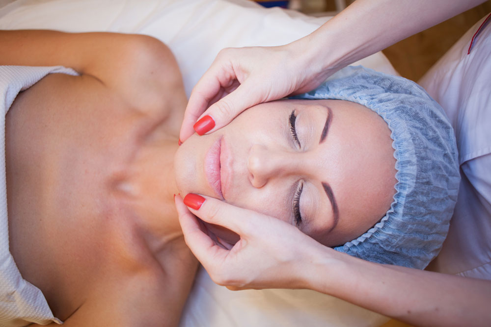 Types of Financial Assistance for Cosmetology Students