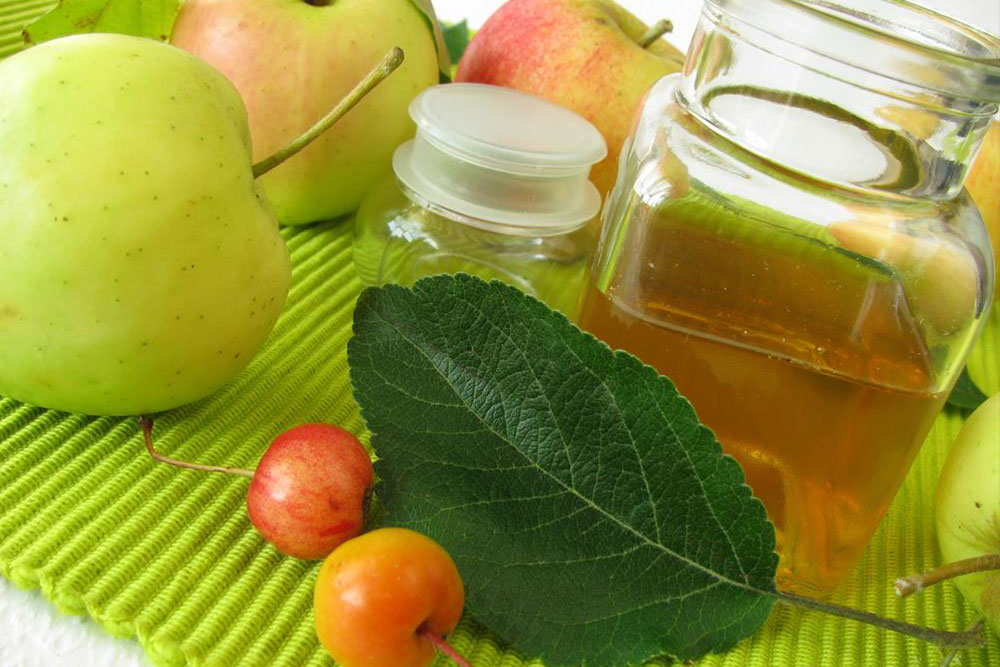 Natural Remedies for Gout Relief: Apple Cider Vinegar and Cherry Juice Benefits