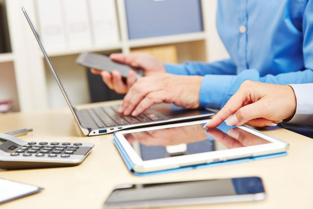 Top Affordable Touchscreen Laptops Under $1000