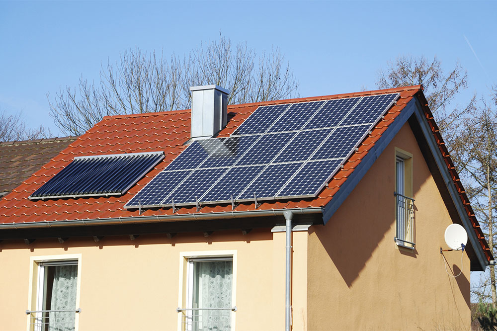 Advantages of Installing Solar Panels in Residential Homes