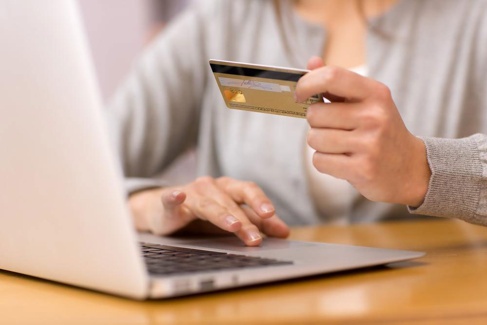 Essential Tips to Consider Before Applying for a Credit Card