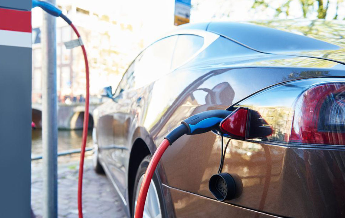 Comprehensive Guide to Hybrid Vehicles: Benefits, Technologies, and Key Features