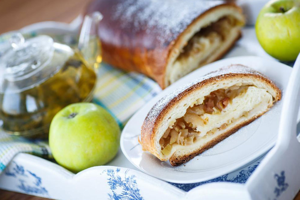 Irresistible Homemade Apple Strudel Recipes to Delight Your Taste Buds