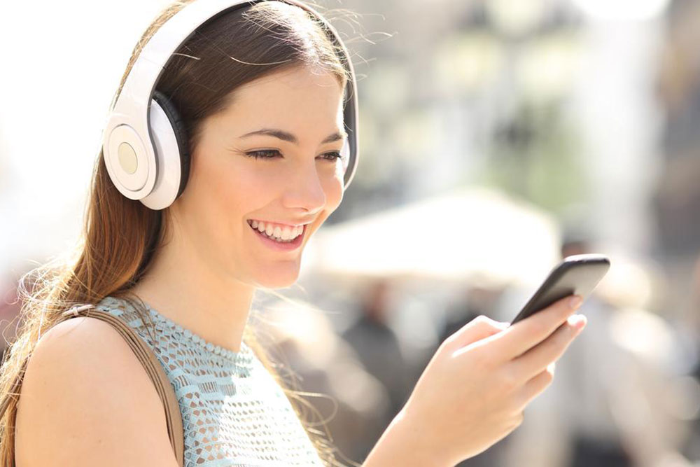 Top 4 Business Phone Service Providers for Seamless Communication