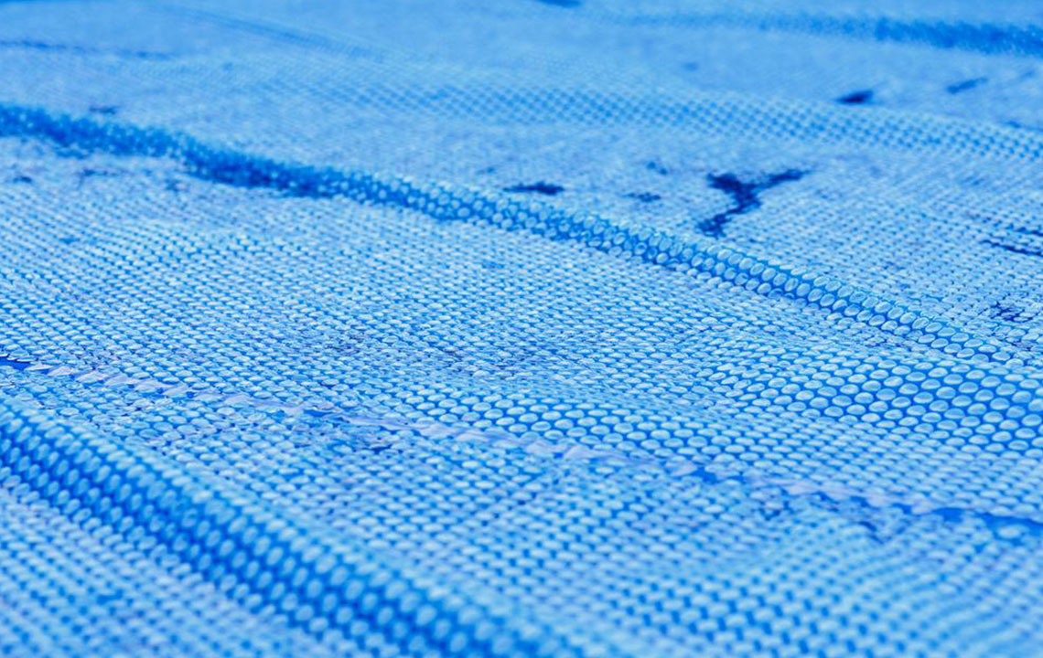 Benefits of Using a Solar Pool Cover for Your Swimming Pool