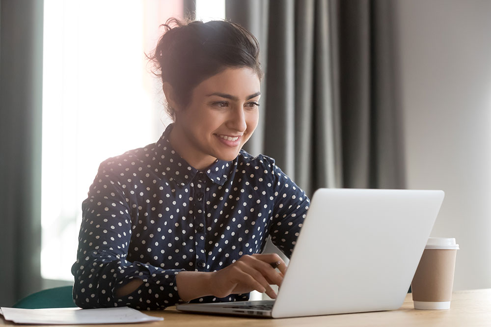 Top 4 Employee Time Tracking Solutions for Business Efficiency